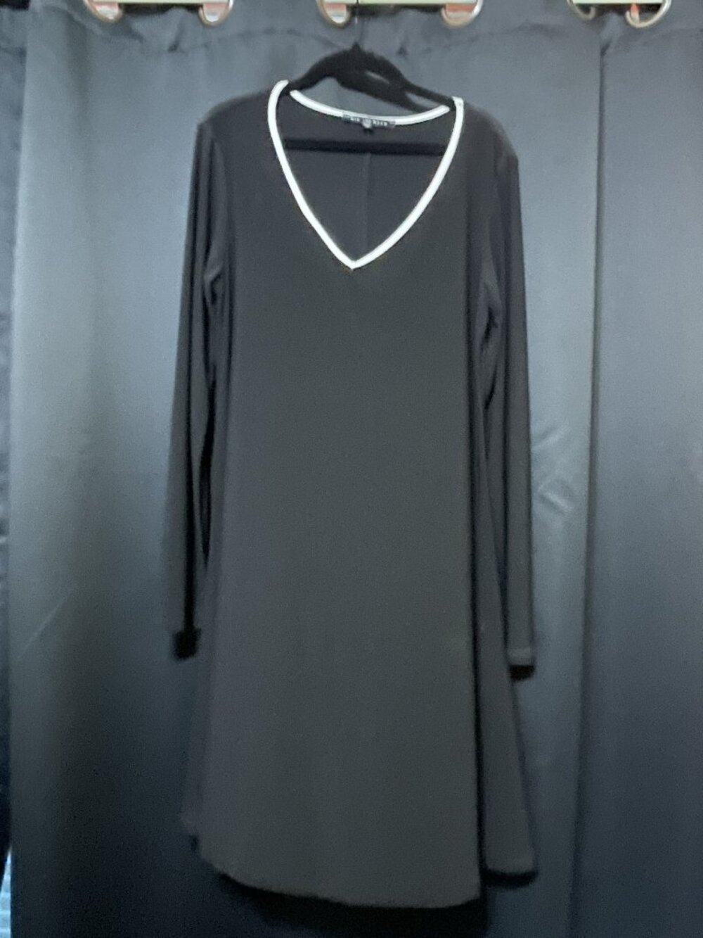 Nik & Nash – Long Sleeve – Flowy Women’s Dress - Picture 5 of 7